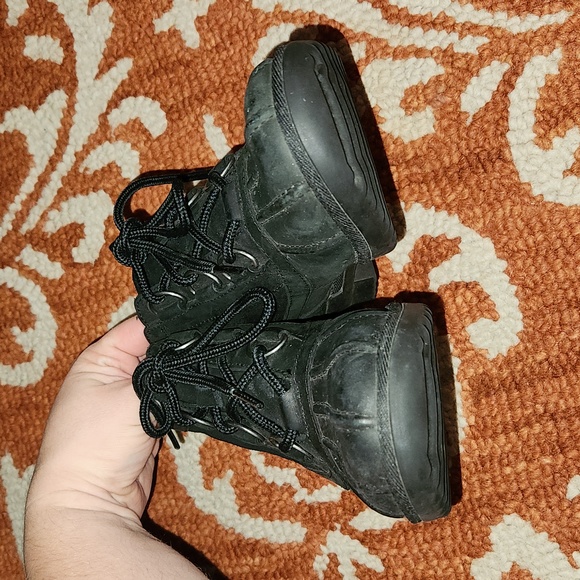 UGG Heather Women size 8 Waterproof Black Leather/Suede Boots - Picture 8 of 15